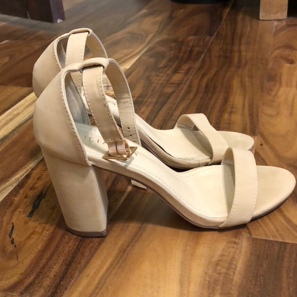 Nude block strap heels size 8